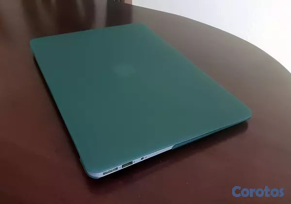 computadoras y laptops - MacBook Air 2017 8Gb RAM y 512Gb de disco 10