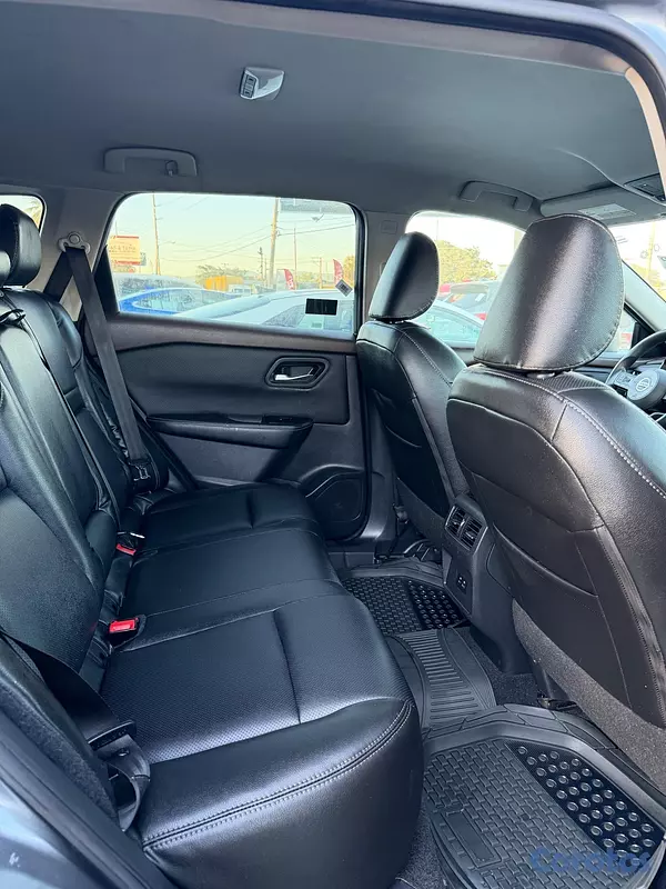 jeepetas y camionetas - Nissan Rogue SV 2021 
 9
