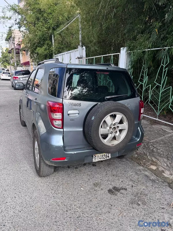 jeepetas y camionetas - Por motivo de viaje se vende excelentes condiciones  5
