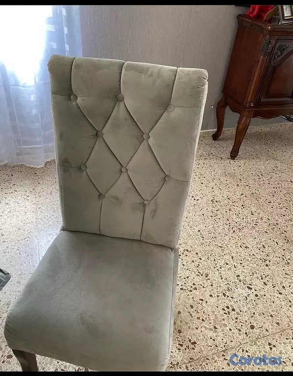 muebles y colchones - Vendo juego de comedor con tope de cristal  4