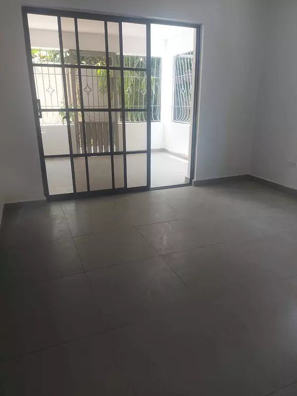 casas - Casa de dos niveles barata Autopista de San Isidro 9