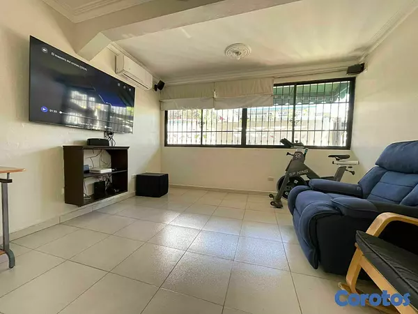 casas - Excelente Residencia en Las Américas Los Corales  4