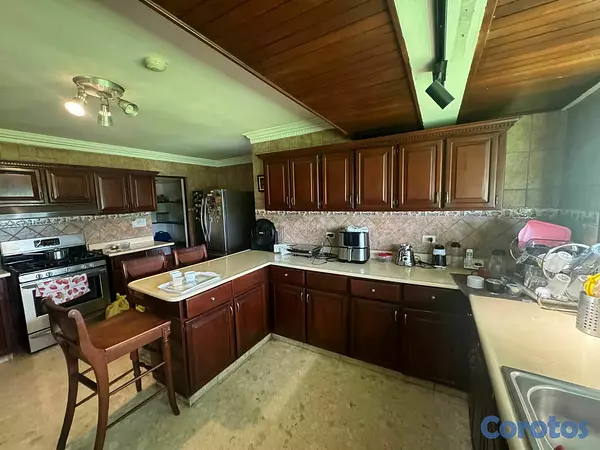 penthouses - Vendo Penthouse en la Av. Anacaona. 3