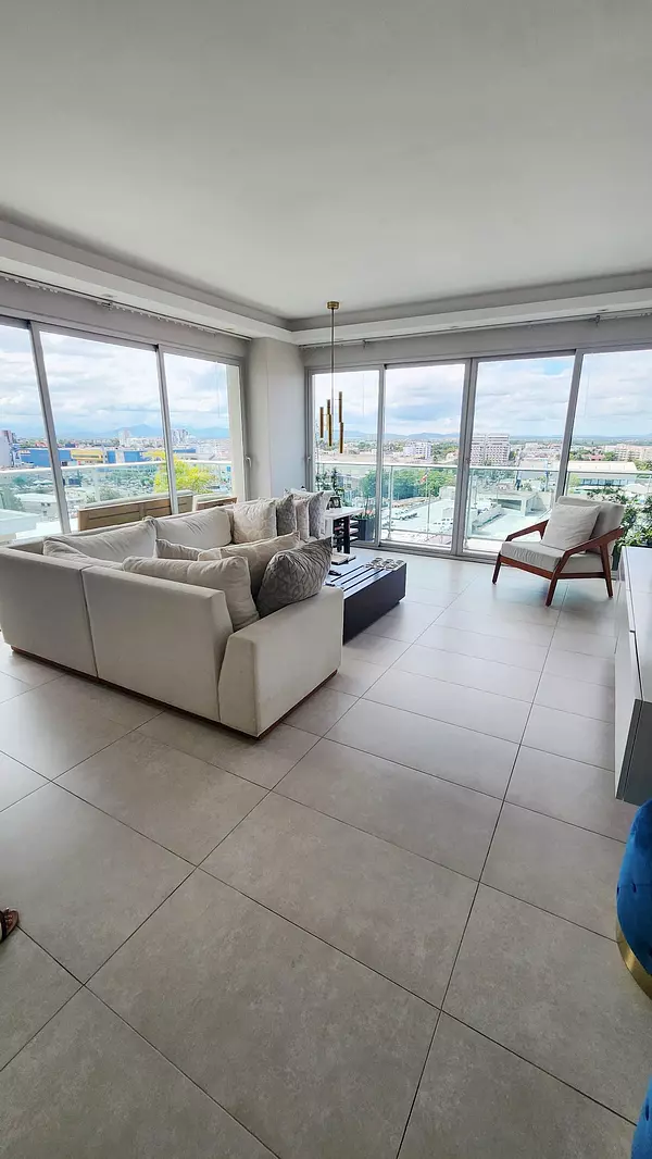 penthouses - Vendo Moderno Penthouse en Serralles 5