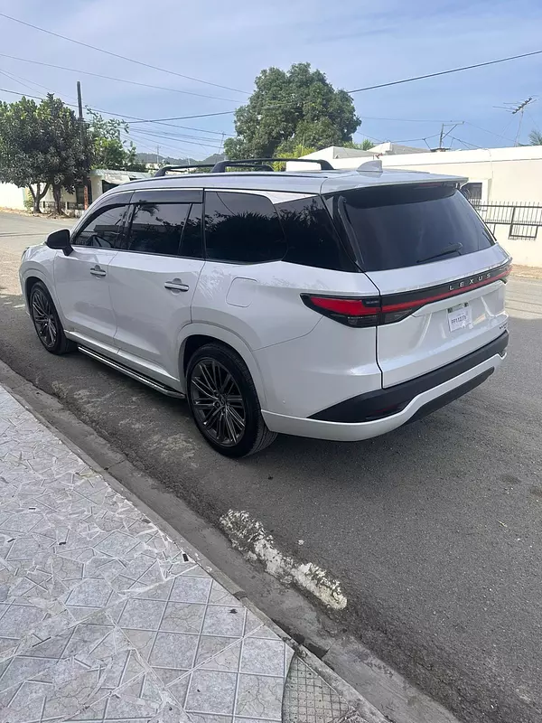 jeepetas y camionetas - lexus th 350 2024  3