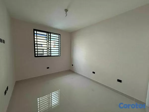 casas - Amplia Casa Familiar en alquiler  5