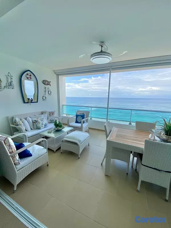 apartamentos - venta de apartamento primera línea de playa en Marbella amueblado  2