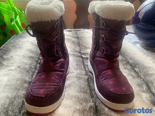 ropa y zapatos - Diferentes modelos de botas de frío, nieve o invierno para niñas  4