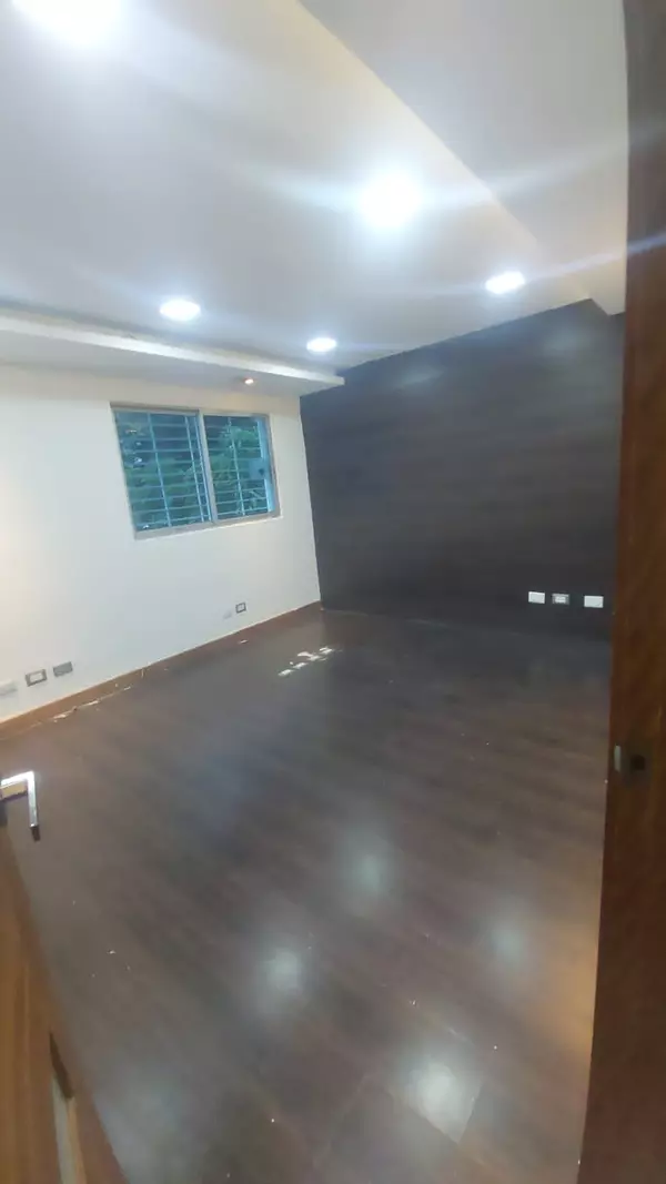 oficinas y locales comerciales - Alquilo Local 2do piso para oficina en Serralles  3