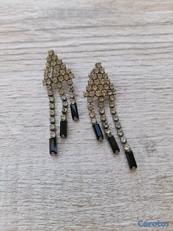 joyas, relojes y accesorios - Se Vende Aretes Vintange de fieata  3