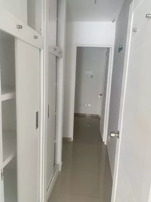oficinas y locales comerciales - Local en Piantini 5