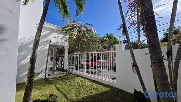 casas - Casa de 3 habitaciones 3 baños en venta en Altos d 10