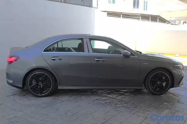 carros - Mercedes-Benz Clase A 35 AMG 2026 4