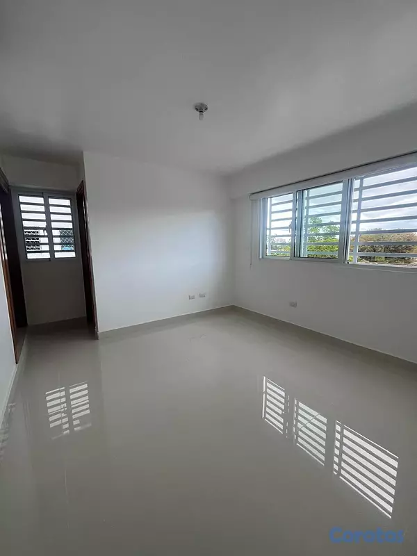 apartamentos - Vendo Amplio Apartamento Cerca del Malecón y Unive 11