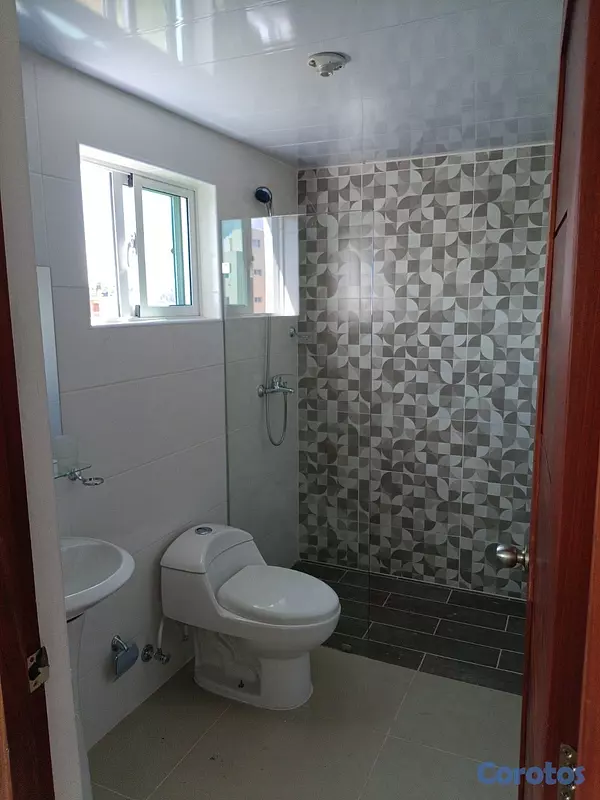 apartamentos - Vendo Apartamento de de 3 Habitaciones en Santo Domingo Este  5