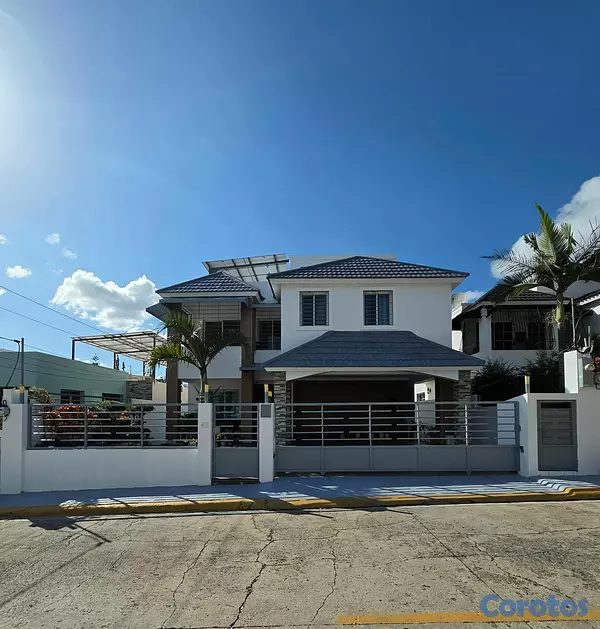 casas - HERMOSA CASA EN VENTA - SANTIAGO. 2