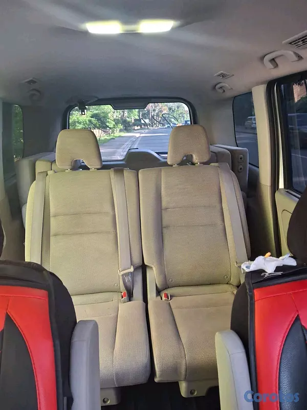 jeepetas y camionetas - Nissan serena 2019 7
