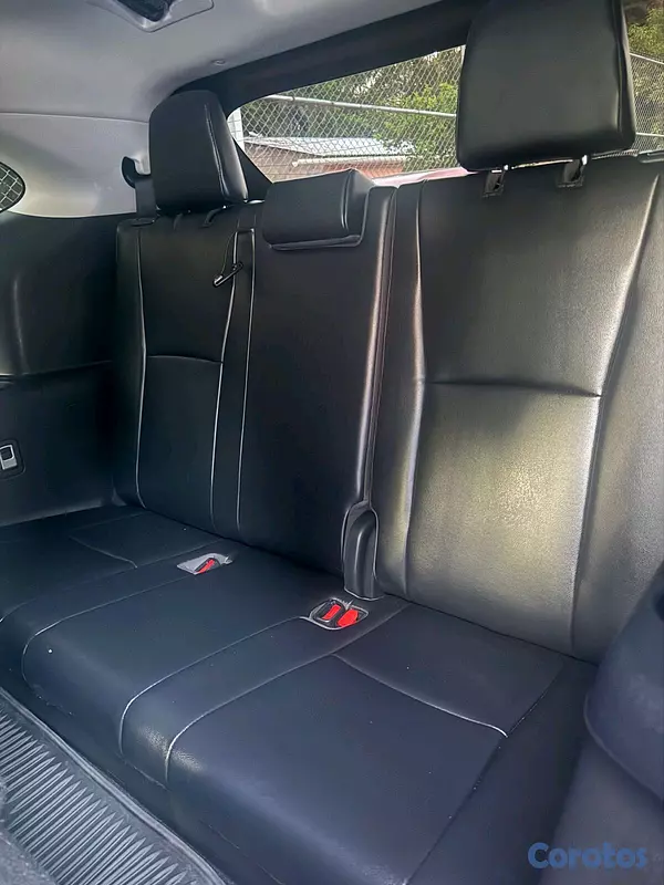 jeepetas y camionetas - Toyota higlander xle 2022 clean carfax  9