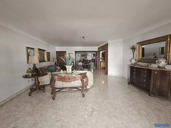 apartamentos - Venta de Apartamento en Piantini  3