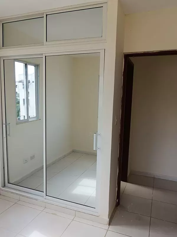 apartamentos - Amplio  apartamento en venta con seguridad 24 hora en  San Isidro Labrador 7