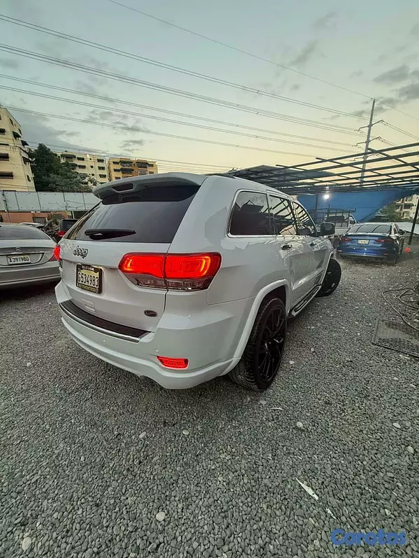 jeepetas y camionetas - Jeep Grand Cherokee Overland 2015 4