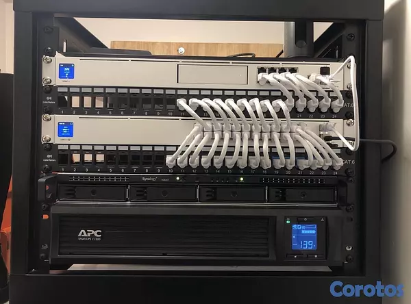 computadoras y laptops - switch Unifi Pro 24 PoE
USW-Pro-24-POE (400W) 6