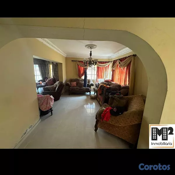 casas - Hermosa casa de 6 habitaciones en santo domingo es 8