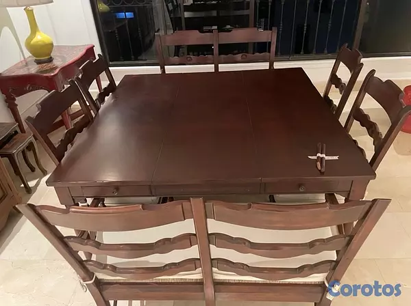muebles y colchones - Mesa cuadrada comedor, incluye sillas 2