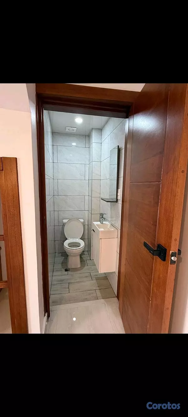 casas - Casa en la Av. Independencia en alquiler 7