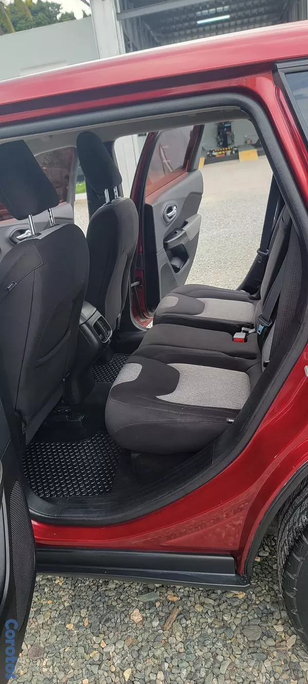 jeepetas y camionetas - JEEP GRAND CHEROKEE SPORT 2014 6