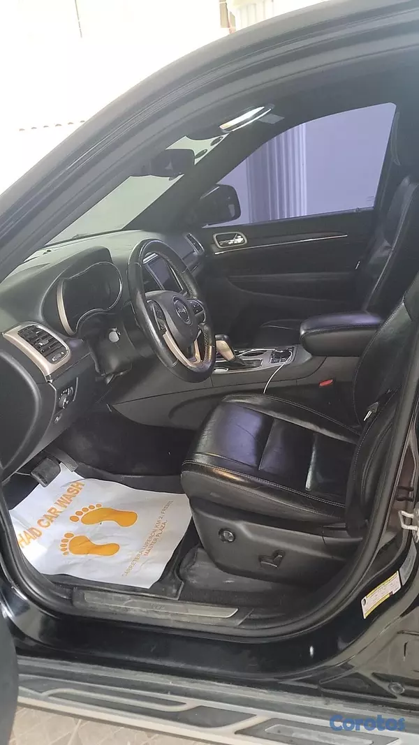jeepetas y camionetas - 🔥 Jeep Grand Cherokee en venta 🔥
Automática • 4 cilindros • 4WD

 5