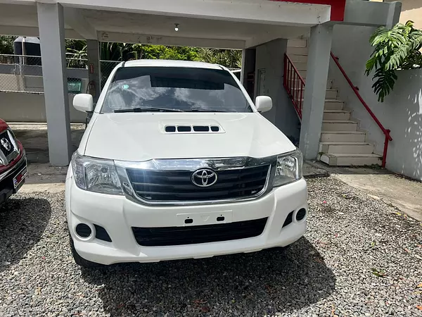 jeepetas y camionetas - toyota hilux  4
