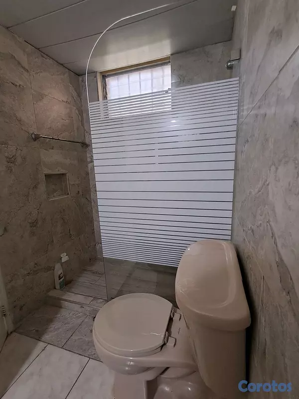 apartamentos - Amplio apartamento segundo nivel con áreas verdes en Gazcue 8