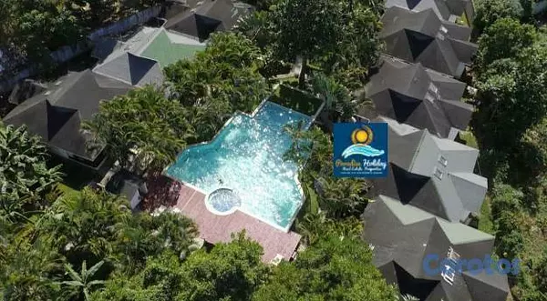 casas - Casa con Vista a la Piscina en Venta 1