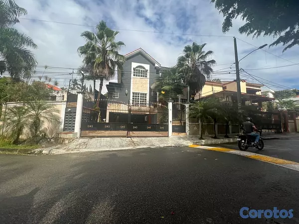 apartamentos - Exclusiva y Hermosa Casa en Los Ríos ✨ 2