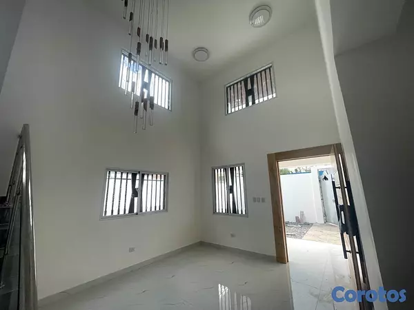 casas - venta de casa en la autopista de san isidro prado oriental  5