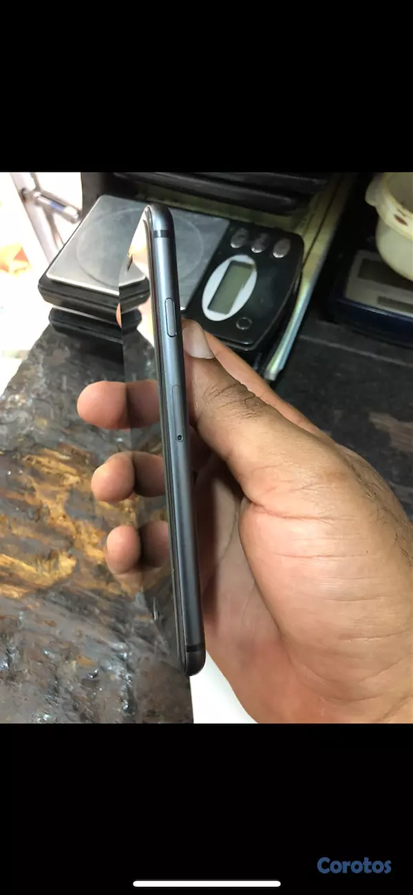 celulares y tabletas - IPhone 8 el normal pequeño de 256gb 4