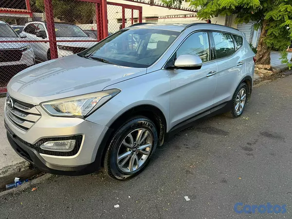 jeepetas y camionetas - hyundia santa fe 2014 1
