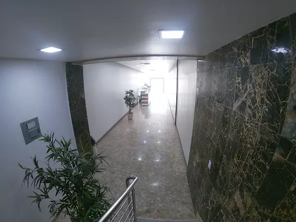oficinas y locales comerciales - Alquilo Local 109 mts  3er piso  27 febrero  proximo a la tiradentes  5