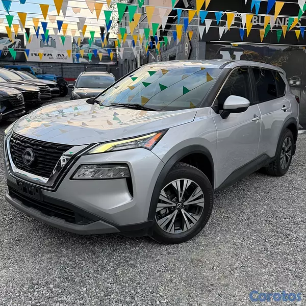jeepetas y camionetas - NISSAN ROGUÉ SV 2022 13