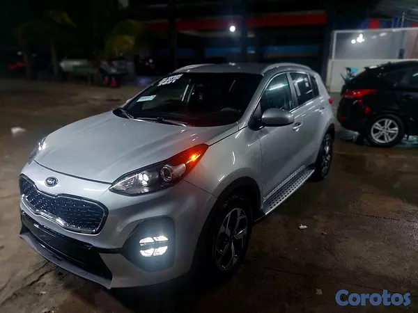 jeepetas y camionetas - Kia Sportage 2021 RD$ 1,055,000.00 Negociable - Recién Importada. 8