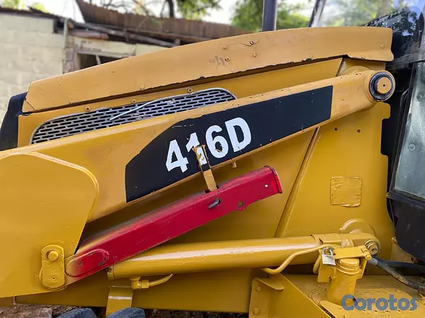 camiones y vehiculos pesados - Se vende esta retroexcavadora  4