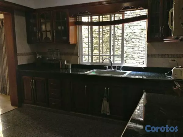 casas - Alquilo casa en altos de Arroyo Hondo 11 con paneles solares 7