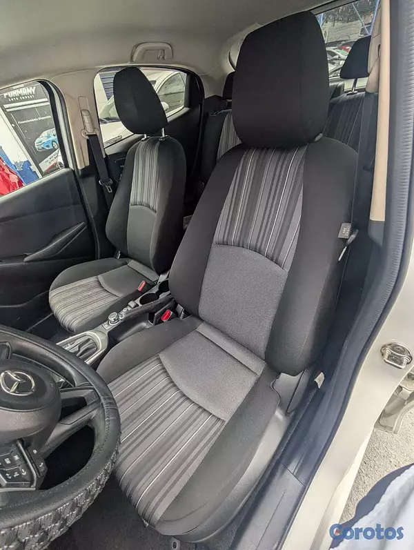 carros - MAZDA 2 2020 9