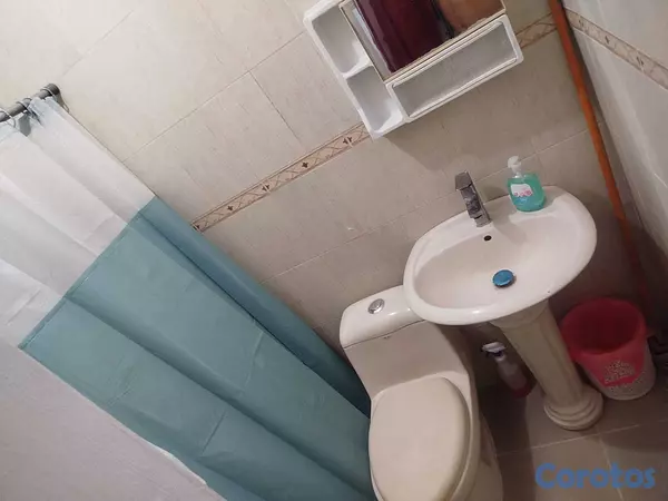 habitaciones y viviendas compartidas - Se alquila habitación independiente  5