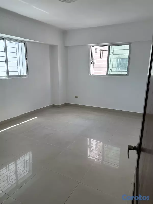 apartamentos - Apartamento en Alquiler - Bella Vista |
Amplio y Cómodo.  10