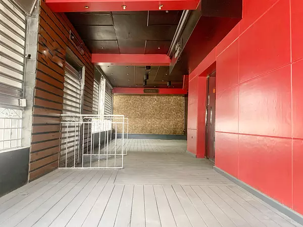 oficinas y locales comerciales - Local en Piantini Primer nivel 4