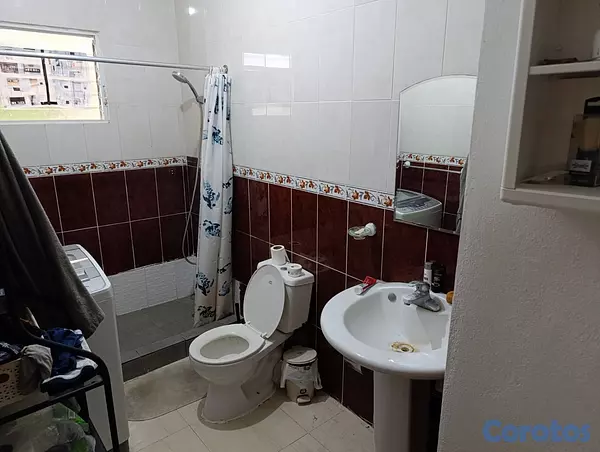 apartamentos - se alquila apart. grande de 2 habit y 2 baños 8