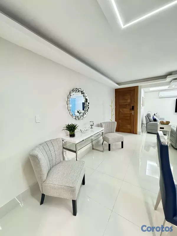 casas -  Apartamento Totalmente Amueblado en Venta , Residencial Torre Real VI  4