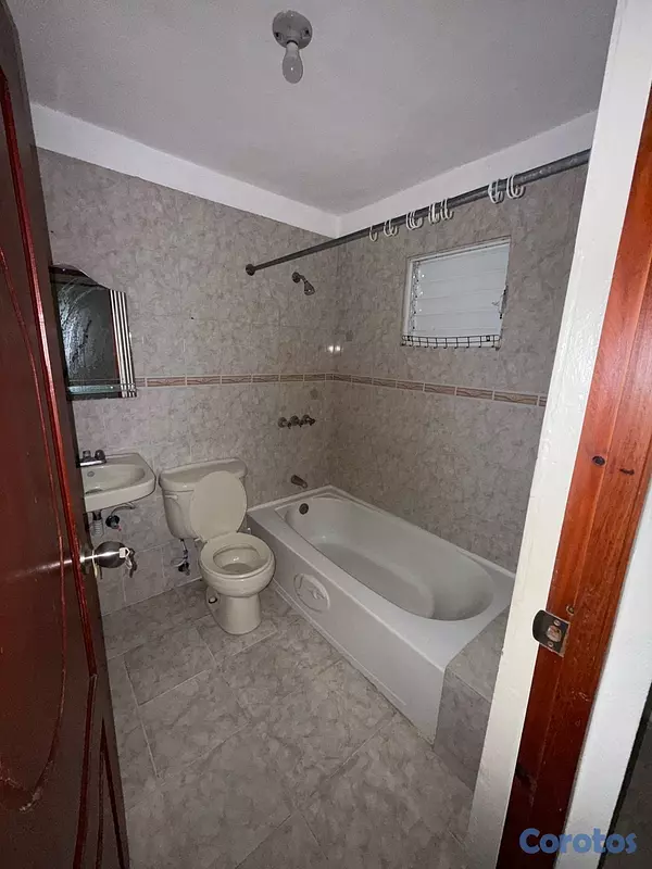 apartamentos - se Alquila RD22,000 avenida independencia.  9